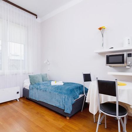 Przytulne Studio Krowoderska Krakow By Noclegi Renters Exteriör bild