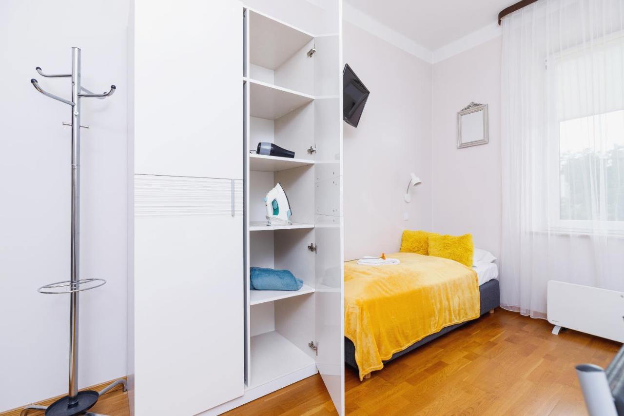 Przytulne Studio Krowoderska Krakow By Noclegi Renters Exteriör bild